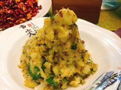 酸菜土豆泥-去那小馆