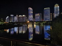 -万绿园