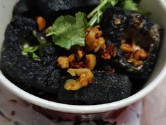 -黑色经典臭豆腐·湖南特产(步行街店)