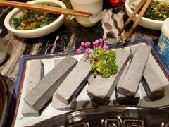 -喜悦小串丹东小黄牛海鲜烧烤大排档(民主广场店)