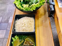 蔬菜大拼-牛记皇鲜牛肉火锅(环球度假区梨园店)