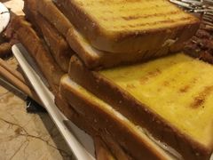 烤面包片-喝丢一只鞋辣炒海鲜小烧烤(三八广场店)