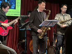 -东岸Cafe 爵士俱乐部