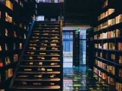 iphone_upload_pic-钟书阁(松江泰晤士小镇店)