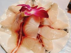 -鲜入围煮花胶鸡海鲜火锅