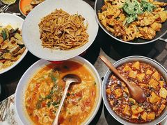 -川流不息·地道川菜·小龙虾(松东路店)