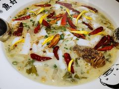 -江渔儿酸菜鱼(映月湖环宇城店)