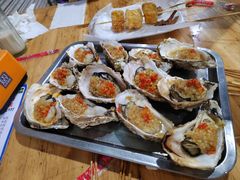 -蚝哥花姐湛江烤生蚝(美丽湾市场店)