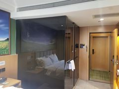 -秋果酒店(北京中日友好医院和平里地铁站店)