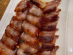 -胡桃里音乐餐厅(陶溪川店)(川湘赣菜·世界百大酒庄直供红酒·音乐表演)