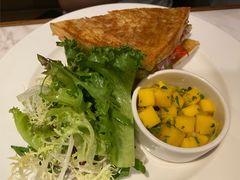 -ROAST coffee & eatery