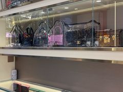 -恒一珠宝·回收黄金钻石奢侈品(灵岩南路店)