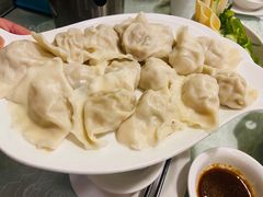 酸菜猪肉馅-黄家饺子东北特色菜馆(湖滨商业街店)