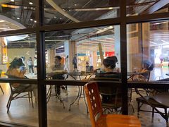 -星巴克(上海虹桥新天地二店)