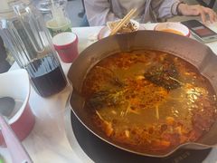 -毛辣果·贵州红酸汤牛肉火锅(西单店)