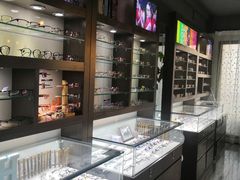 -视野联行眼镜蔡司·依视路官方授权店(顺城店)