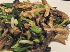 炒杂菌-炊烟餐厅