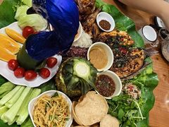 -沐毫傣泐云南菜孔雀宴•手抓饭傣味烧烤(曼听公园店)