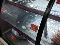 -烤肉小伙烤肉店