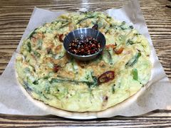 海鲜葱饼-吴草鸡爪오초닭발韩食堂(融恒盈嘉中心店)