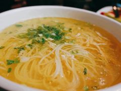 鸡汤银丝面-二孃鸡爪爪(东风路总店)
