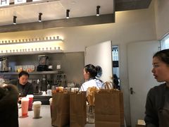 -喜茶(上海兴业太古汇店)