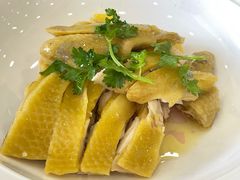 湛江白切鸡-粤盛海鲜平价店(洛溪食街店)