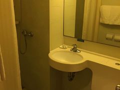 -锦江之星(广州海珠江泰路地铁站店)