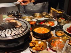 -草家酱蟹炭火烤肉店(珲春南路一店)