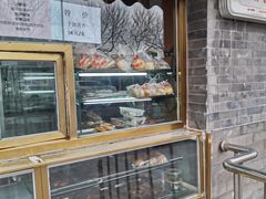 面包甜点陈列柜-峨嵋酒家(德内店)