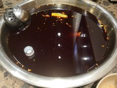 全红味锅底-肖肖酸萝卜鱼火锅(总店)