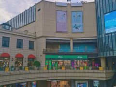 -岳辰齿科(浦东长泰店)