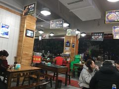 大堂-杨三娘跷脚牛肉(羊子山西路店)