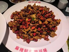 -茅庐川菜(威高广场店)