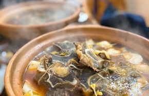 Sour Cabbage Beef Bone Pot