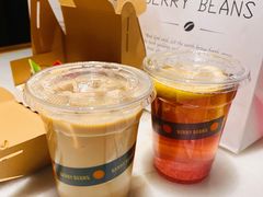 椰子冰拿铁-Berry Beans(东直门店)