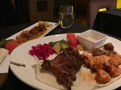 -Efes Turkish & Mediterranean Cuisine 艾菲斯餐厅(陆家嘴店)
