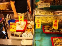 -鲜入围煮花胶鸡海鲜火锅