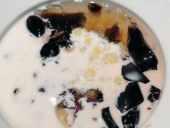 娟珊大满贯-RUXU入续糖水铺与包(卓悦中心店)