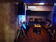 -玩坞轰趴馆·户外团建聚会主题生日派对馆(世豪广场店)