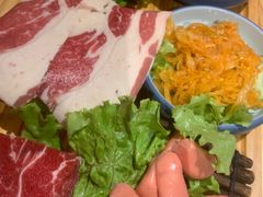 -明洞阿姨·韩式酱蟹烤肉·创意料理(三元桥店)