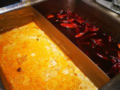 -尚尚仙·酸汤猪手·猪肚鸡火锅(华联万柳购物中心店)