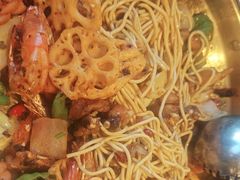 -何师傅美蛙鱼头(汉街店)