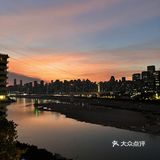 超级有氛围感的一家酒馆