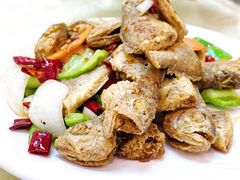 炸小黄鱼-奥华餐厅·老张记(台基厂店)