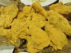 -BHC炸鸡(明洞总店)