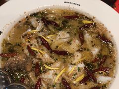 -渔语鱼酸菜鱼新川菜(来福士店)
