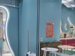 -Swim斯卫姆国际儿童游泳中心(红博中央公园店)