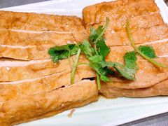 卤豆干-潮界(LU·ONE凯德晶萃广场店)