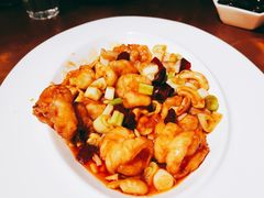 -渝半城经典川粤菜(重庆天地店)